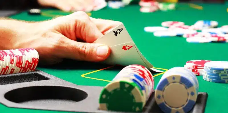 Quy trình Chơi Poker Cơ Bản Cho Người Mới