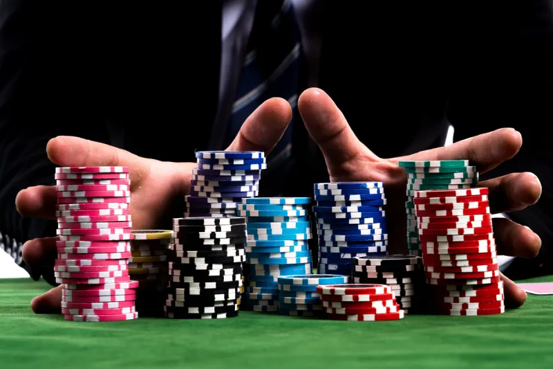 Quy định và luật chơi poker cơ bản cho người mới